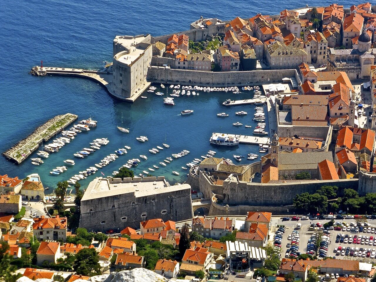 Dubrovnik Ulaz od ploča Pixabay